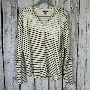 CHAPS Women’s Large Sweatshirt Hoodie Ivory Black Striped‎ V-Neck Floral Lace